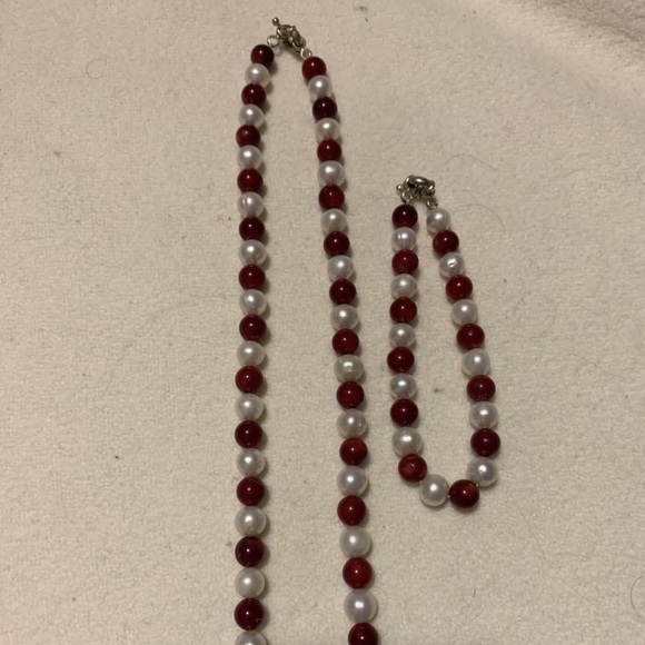 Genuine Coral & Peal Set - Necklace ans Beacelet - Picture 1 of 5